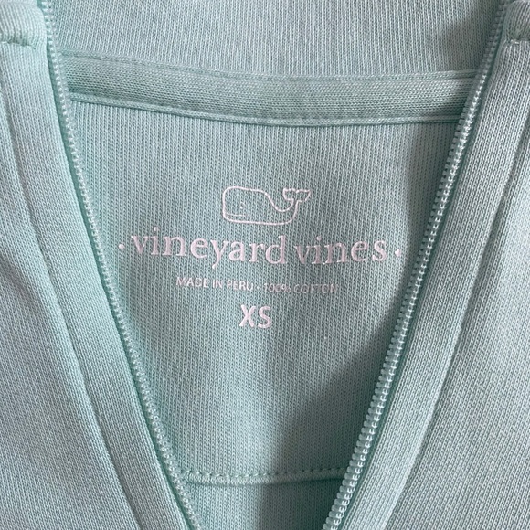 vineyard vines pullover - Picture 3 of 3